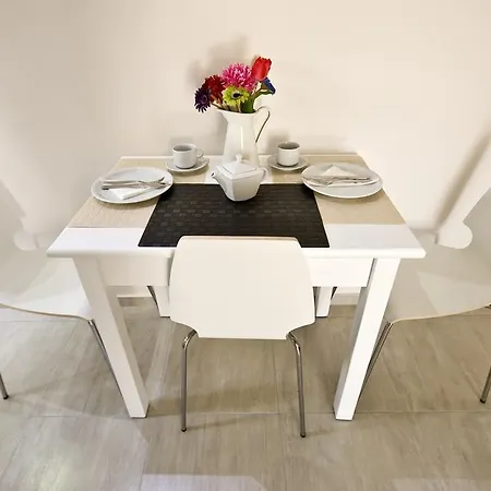 Alafouzos & 아파트 Kamári