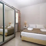 Apartment Alafouzos & *