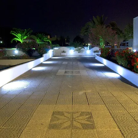 Alafouzos & Apartman Kamári